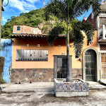 CASA AQUILES SERDAN 569